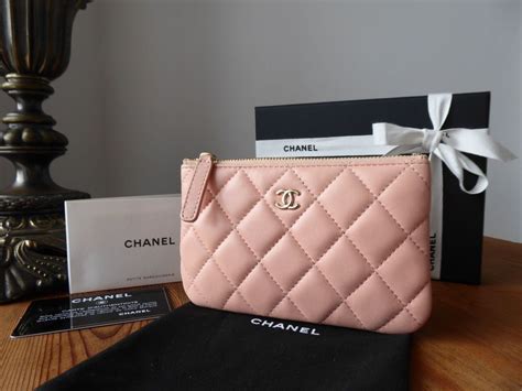 chanel 25490602 mini o case